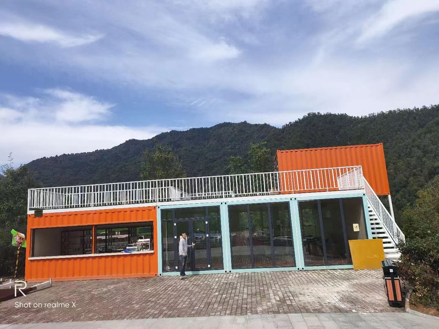 折疊式集裝箱式房